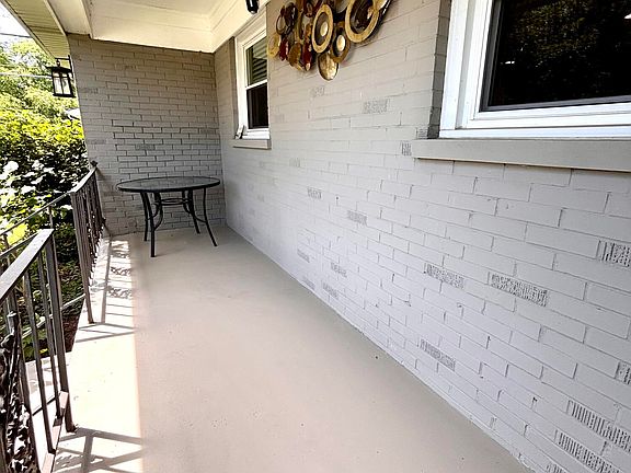 5th image of 2101 Cypress Dr