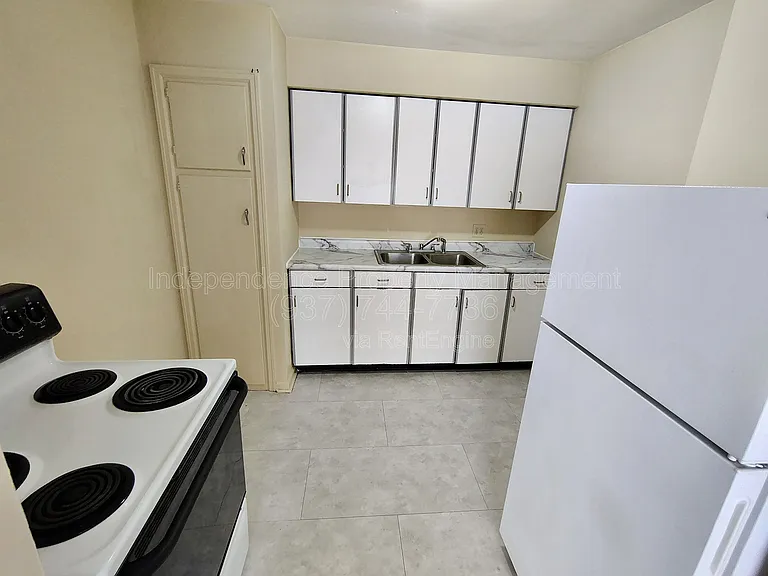 4278 Catalpa Dr #4 — Photo 5
