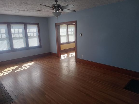2nd image of 516 S Washington Ave