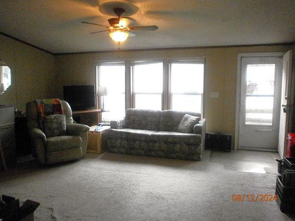 4th image of 737 N 4th St
