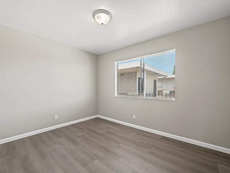 795 Sycamore Ave — Photo 21