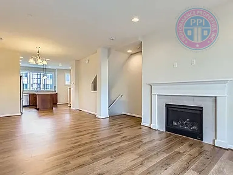 17067 SW Jean Louise Rd — Photo 7