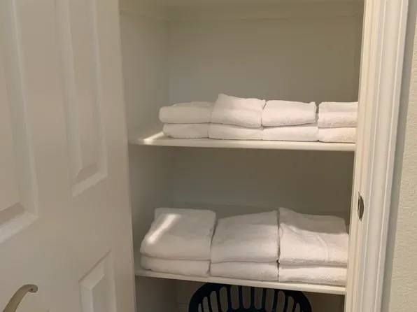 374 Palos Verdes Dr, Hot Springs National Park, AR 71913