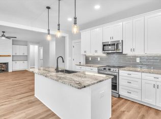 12631 Mallard Rock Dr, Zebulon, NC 27597