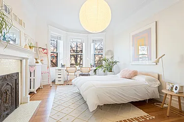 Rented by Garfield Realty 