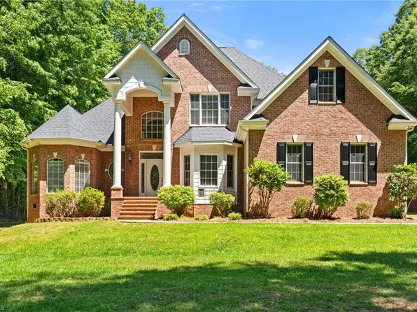 355 Rabbit Farm Trl, Advance, NC 27006