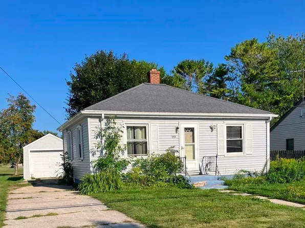 302 Church St, Algoma, WI 54201