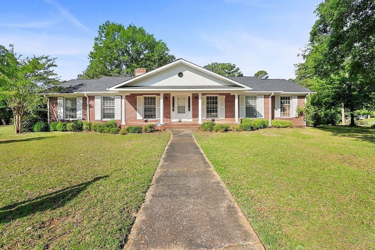 901 N 16th St, AL 36863 Zillow