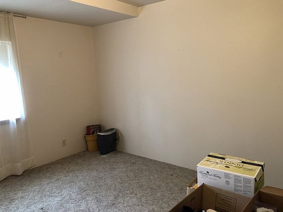 5th image of 10339 Mountain Ave
