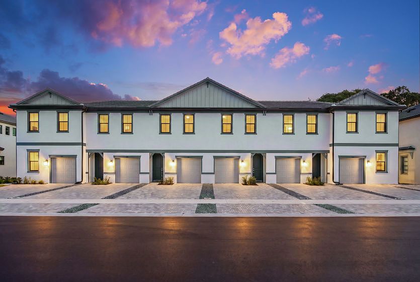 8-Unit Exterior - Coastal White