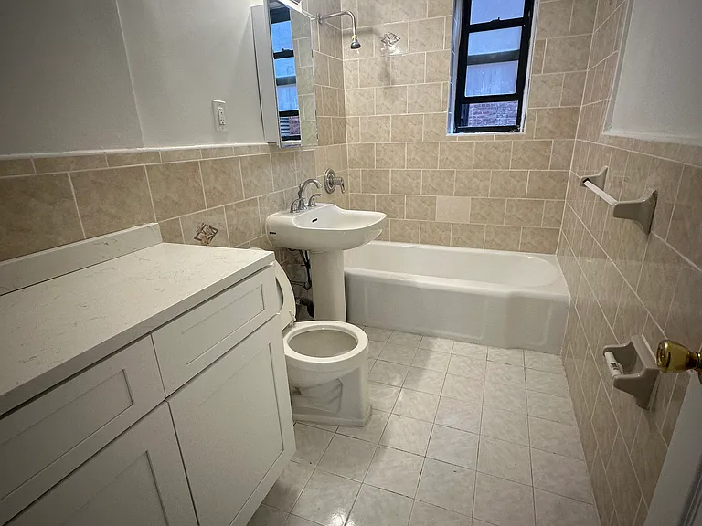 54 W 174th St #1J — Photo 2