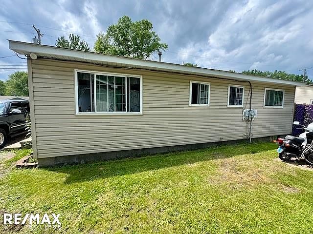 yrn・.。*・.。* 9475 Lakepointe Blvd, Algonac, MI 48001 | Zillow