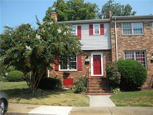 1st image of 1800 Cambridge Ct #1800
