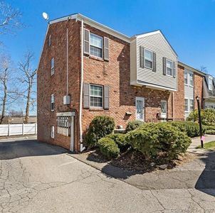 66 Seaside Avenue #D, Stamford, CT, 06902