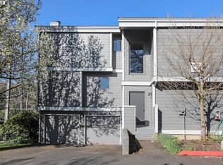 637 SE Linn St APT A, Portland, OR 97202