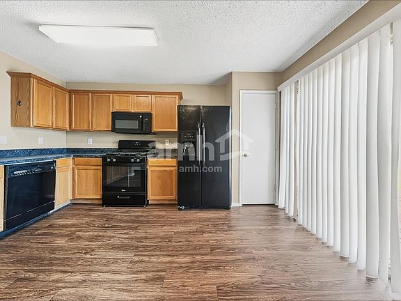 3rd image of 4652 Cool Ridge Ct