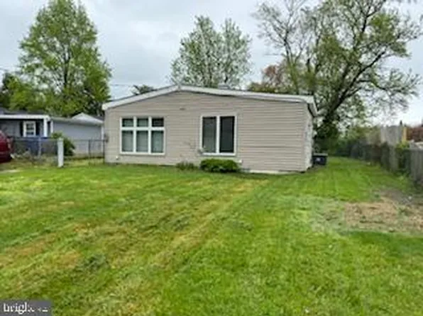 214 County Ave, Maple Shade, NJ 08052