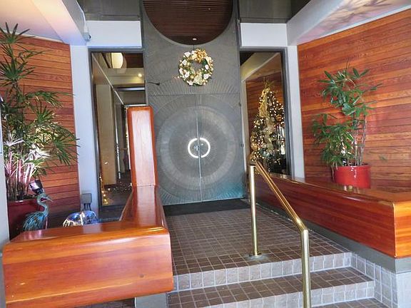 entrance to the lobby area