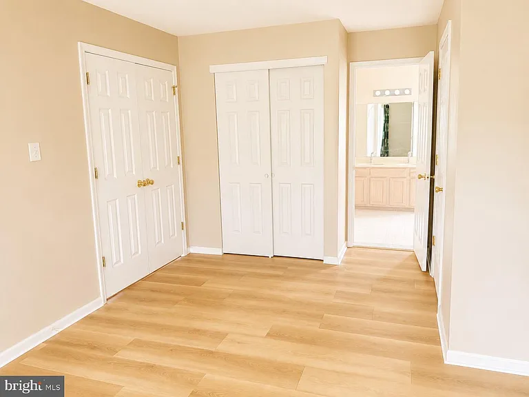 4037 Runnymead Dr — Photo 21