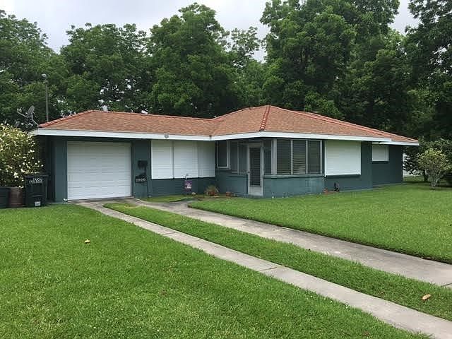 1st image of 2929 Aurora Dr