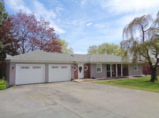 553 White Springs Rd, Geneva, NY 14456