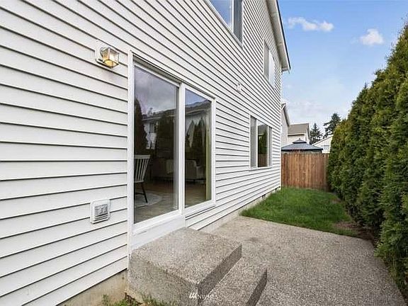 2nd image of 12705 119th Avenue Ct E