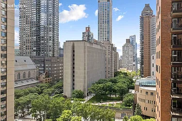 Rented by Sotheby's International Realty