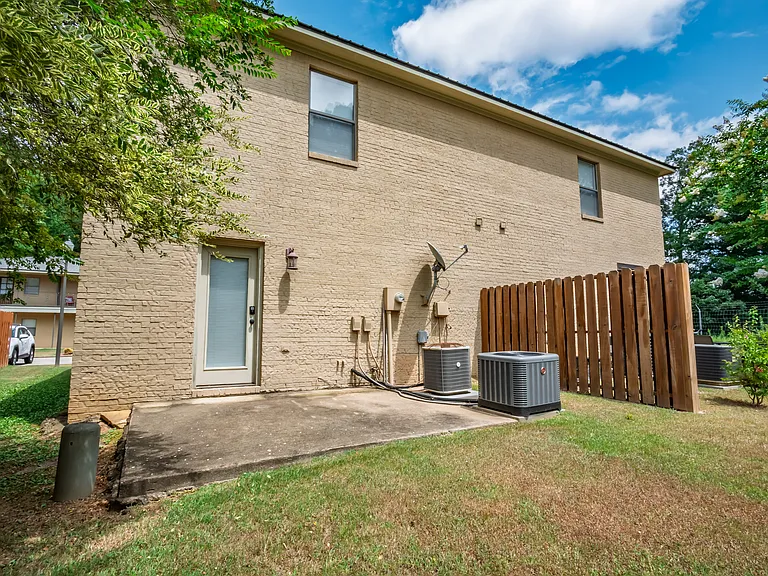 115 Orleans Oak Ln — Photo 7
