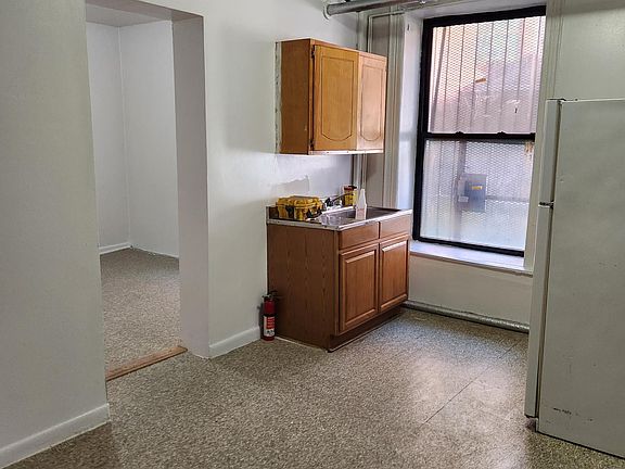 2nd image of 373 E 154th St APT 4L