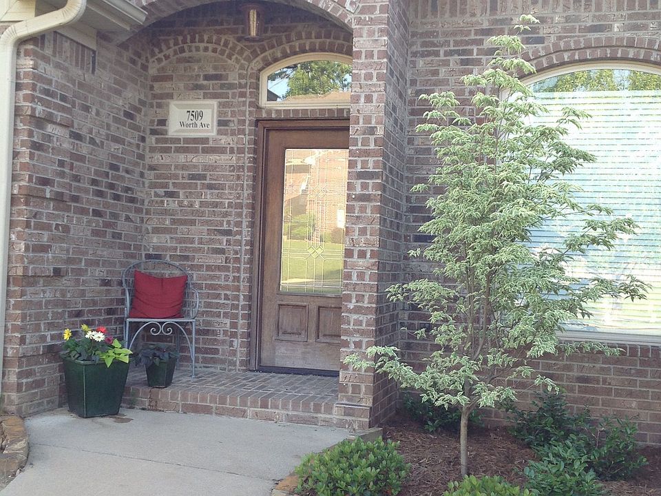 1st image of 7509 Worth Ave E
