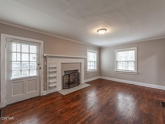 3rd image of 123 Fairmont Ave