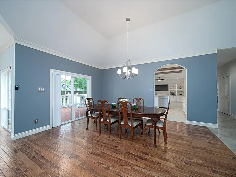 27 W Shaker Ct — Photo 10