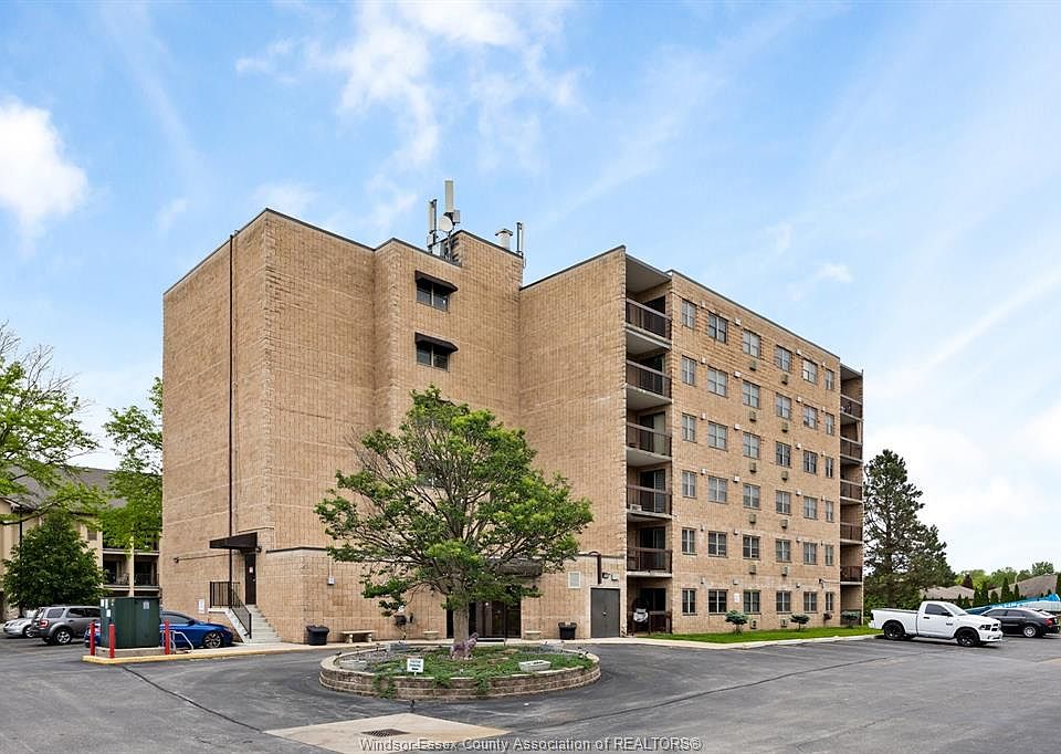 1st image of 1905 Normandy St #405