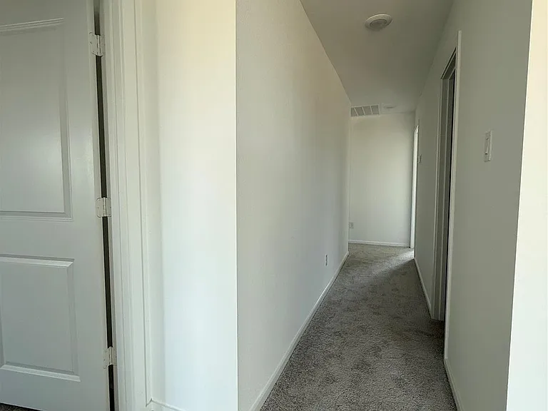 3061 Fantasy Terrace Dr — Photo 12