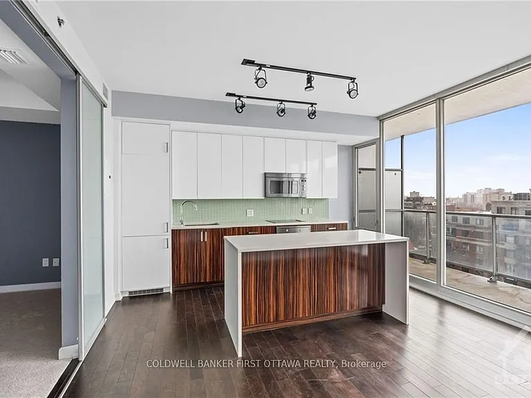 300 Lisgar St #907 — Photo 8