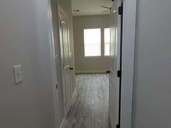 5th image of 880 Prosper St #B
