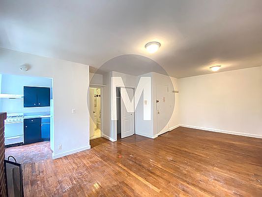 5th image of 261 W 29th St APT 4r