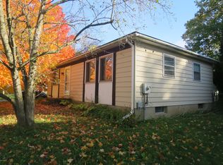 1360 Beckwith Ave NE, Grand Rapids, MI 49505