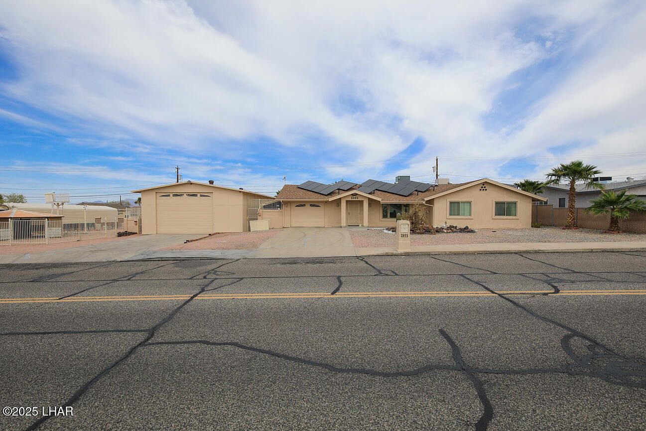 2605 Smoketree Ave N, Lake Havasu City, AZ 86403 | Zillow