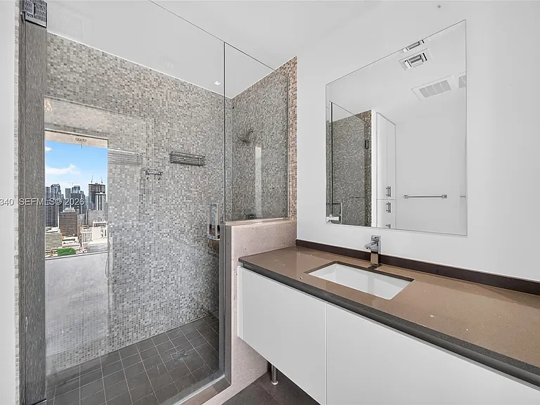 68 SE 6th St #3311 — Photo 19