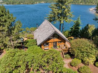 5343 Leavitt Loop, Florence, OR 97439