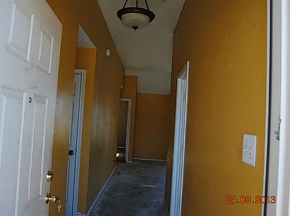 3rd image of 602 Jordan Ln