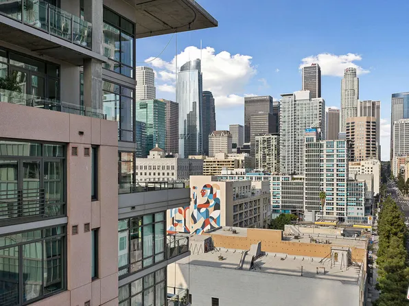 1111 S Grand Ave APT 1111, Los Angeles, CA 90015