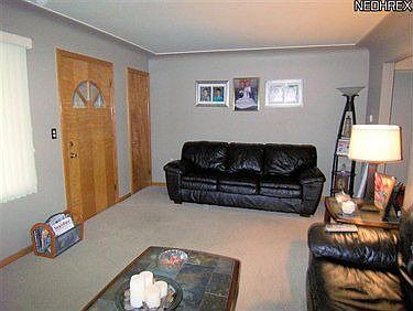 5th image of 111 Buell Ave