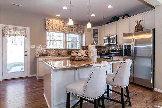 8007 Rutland Village Dr — Photo 13