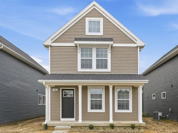 1912 Kingfisher Cir, Portage, MI