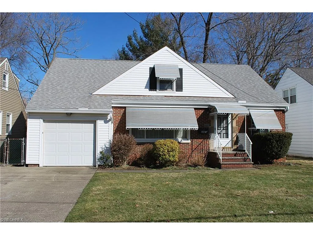 241 Lloyd Rd photo 1