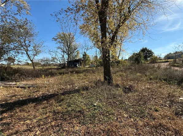 11962 Farrar Rd, Bentonville, AR 72713