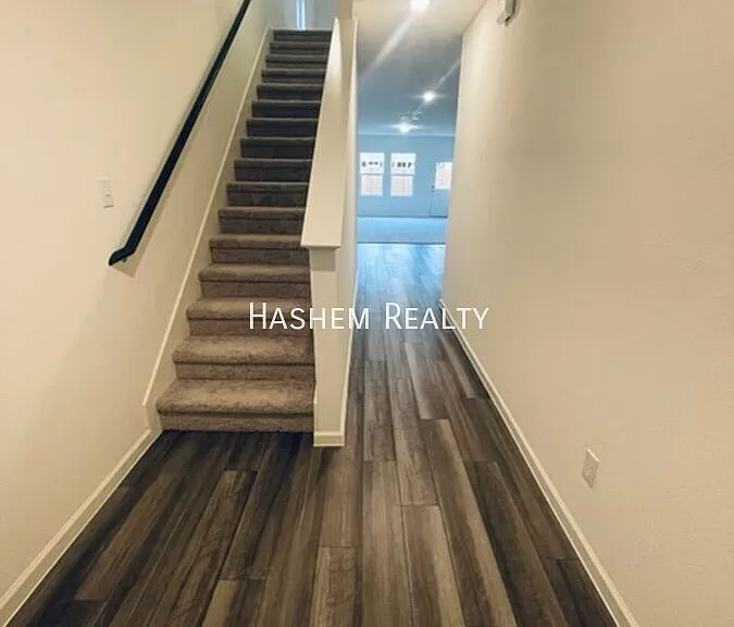 1707 Chapel Hill Rd — Photo 4