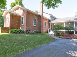 7021 Fisher Rd, Ontario, NY 14519